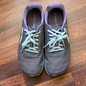 Altra- practically new women’s Torin 4.5